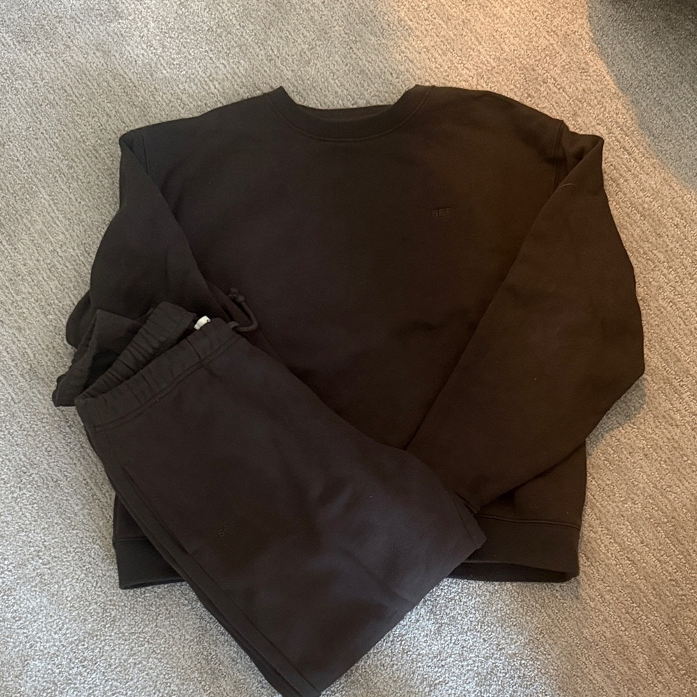 SET Active Brown Sweatshirt and Pants Set